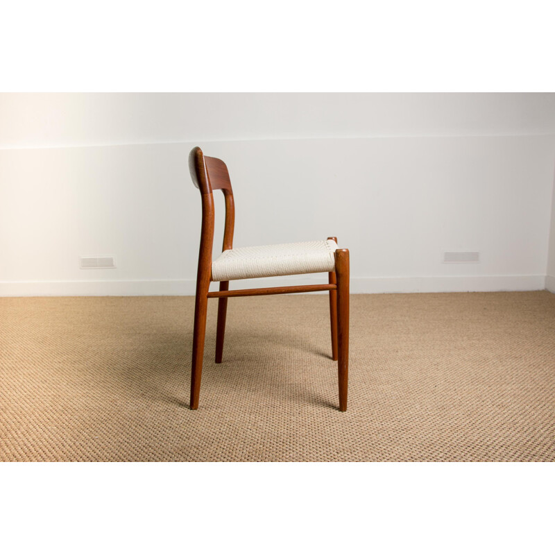 Suite of 6 vintage chairs in Teak and rope, model N 75 from N.O.Moller Danish