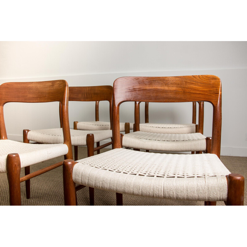 Suite de 6 chaises vintage en Teck et cordage, modèle N  75 de N.O.Moller 
