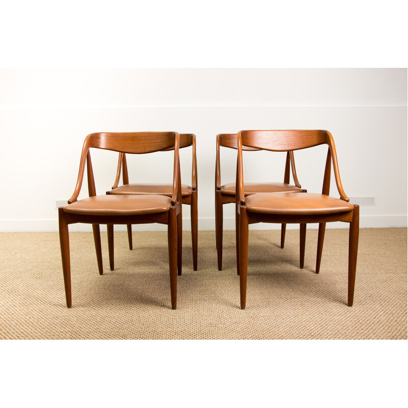 Set of 4 vintage teak chairs by Johannes Andersen Danes 1965