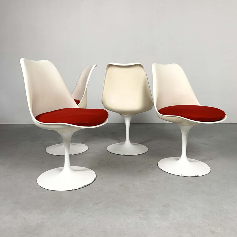 Set of 8 vintage Tulip Dining Chairs by Eero Saarinen for Knoll, 1970s