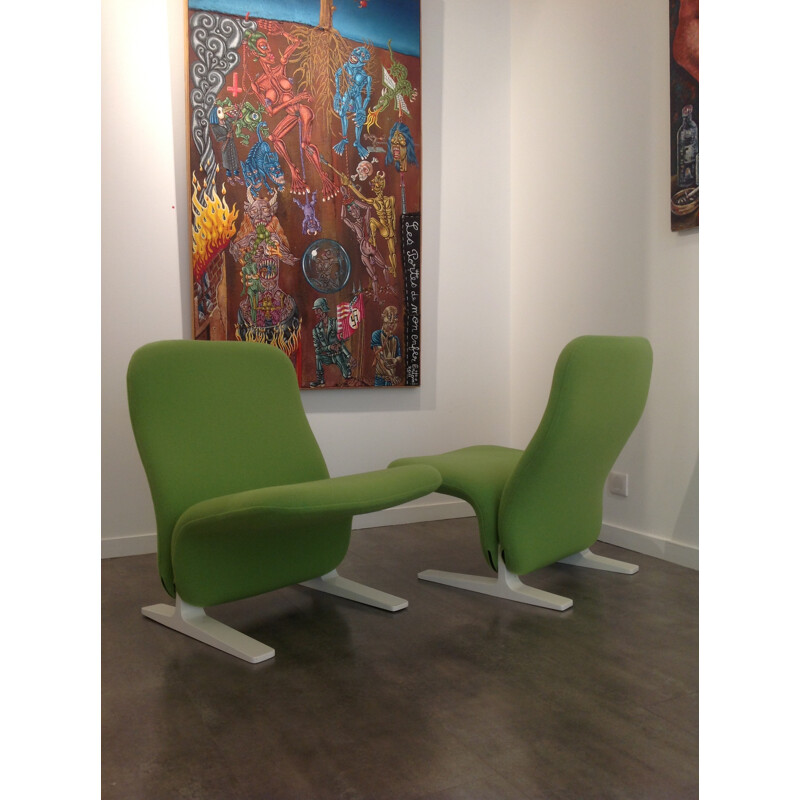 Pair of green armchairs "Concorde", Pierre Paulin - 1960s