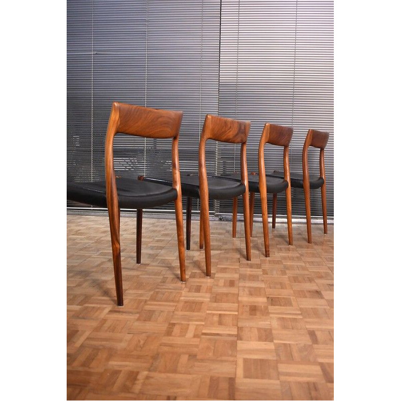 Set Of 4 vintage  Rosewood Chairs Niels Moller Model 77