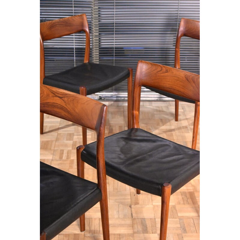 Set Of 4 vintage  Rosewood Chairs Niels Moller Model 77