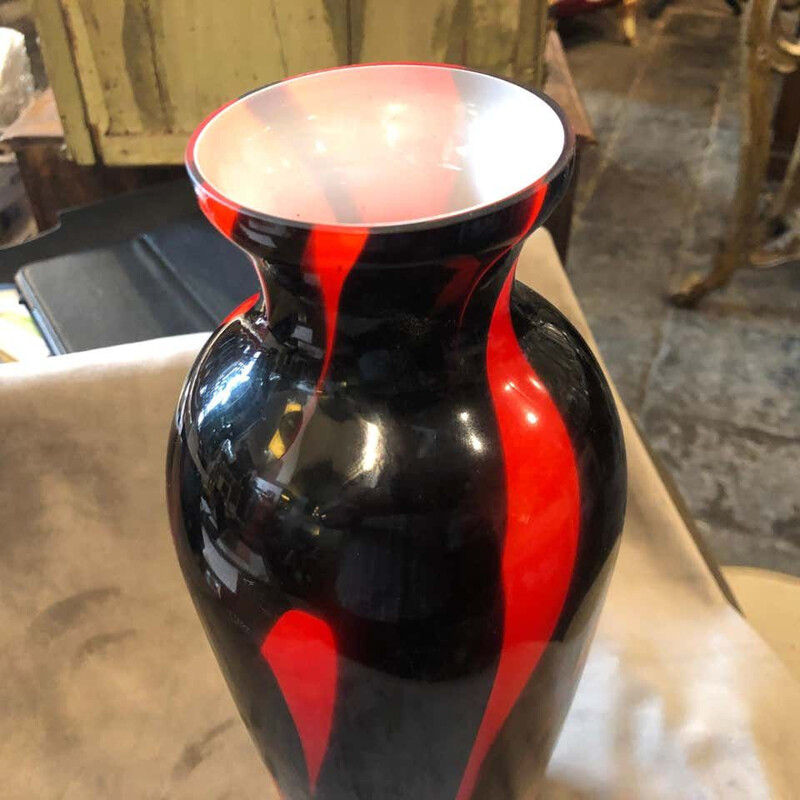 Vintage vaso opalino vermelho e preto 1970