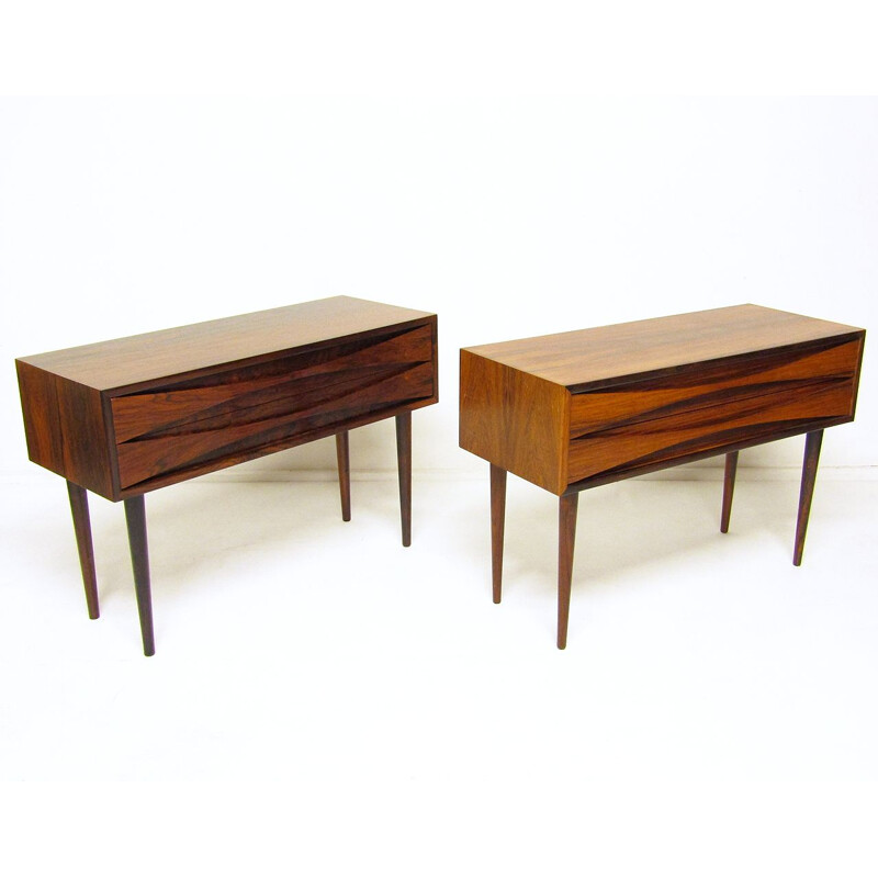 Paire de tables d'appoint vintage en palissandre par Niels Clausen Danois 1960