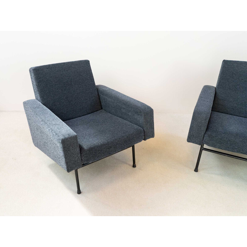 Pair of vintage G10 armchairs by Pierre Guariche poue Airborne, 1960