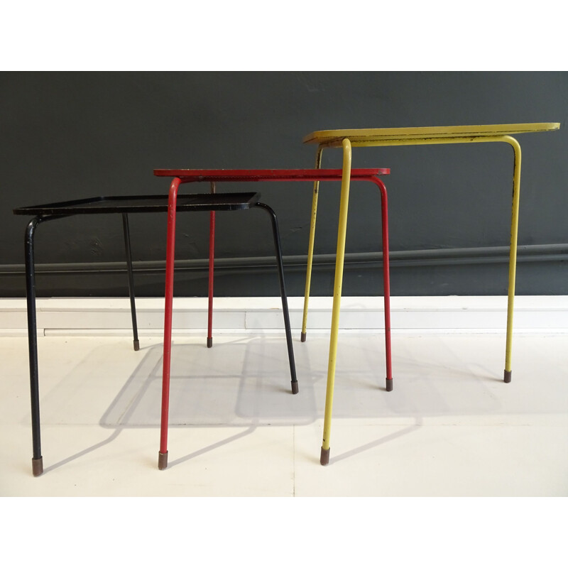 Suite of three vintage nesting tables 
