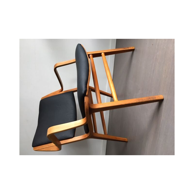 Vintage chair from Peter Hvidt & Orla Mølgaard-Nielsen for Fritz Hansen in black skai 1960