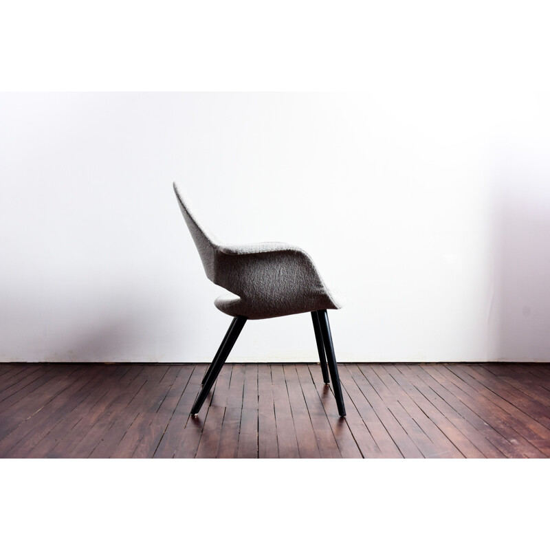 Vintage Organic chair designed by Eero Saarinen & Charles Eames 