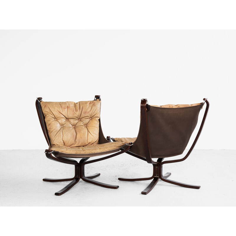 Pair of vintage low back Falcon Chairs in leather by Sigurd Ressell for Vatne Möbler 1970s