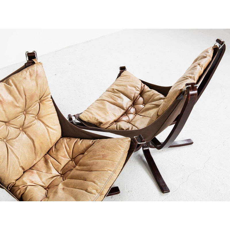 Pair of vintage low back Falcon Chairs in leather by Sigurd Ressell for Vatne Möbler 1970s