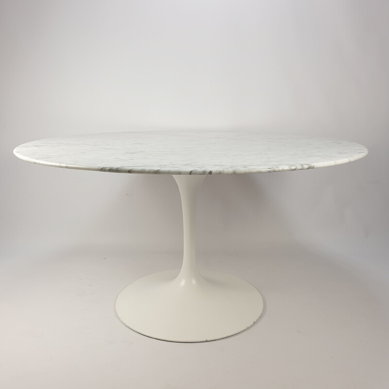 Vintage Marble Dining Table by Eero Saarinen for Knoll Inc.  Knoll International, 1970s
