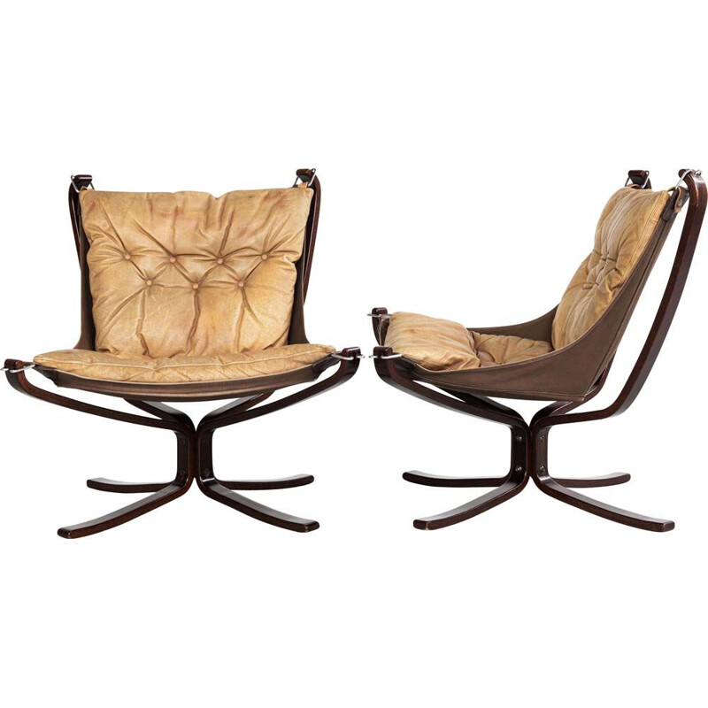 Pair of vintage low back Falcon Chairs in leather by Sigurd Ressell for Vatne Möbler 1970s