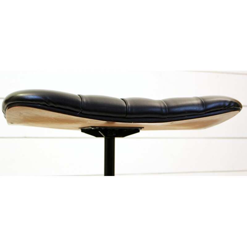 Fauteuil et ottoman Plycraft en bois et simili-cuir, George MULHAUSSER - 1960