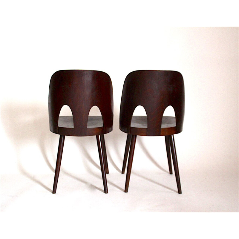 Pair of vintage wooden chairs by Oswald Haerdtl for Ton Bystřice pod Hostýnem, Czechoslovakia 1955