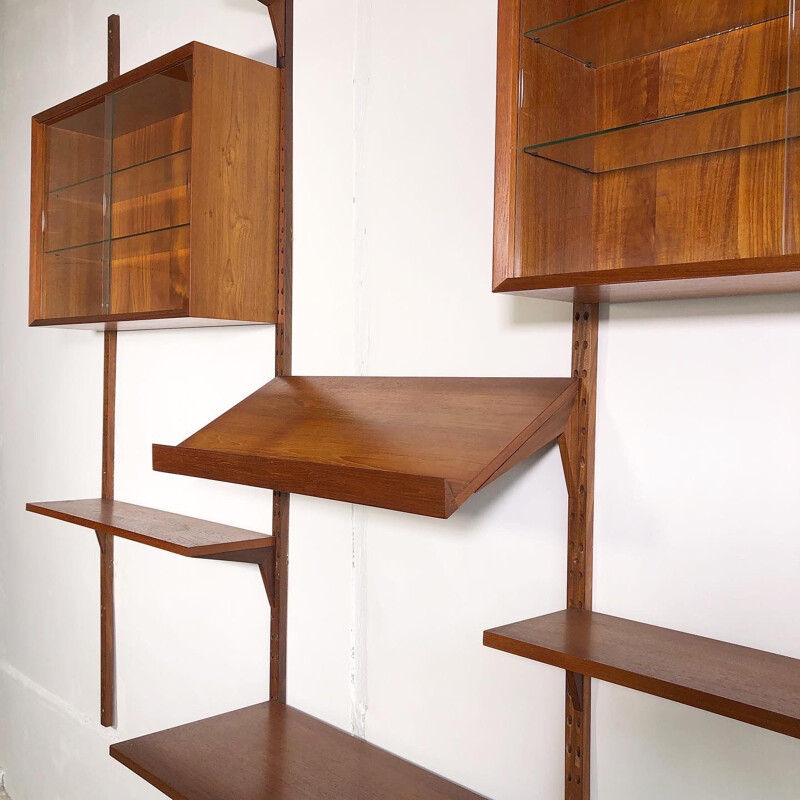 Vintage Royal System bookcase by P. Cadovius, 1960