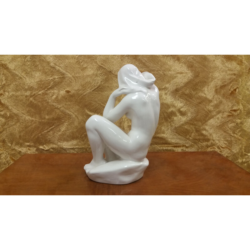 Scultura vintage in ceramica di donna nuda seduta di Art Deco, Cecoslovacchia 1940