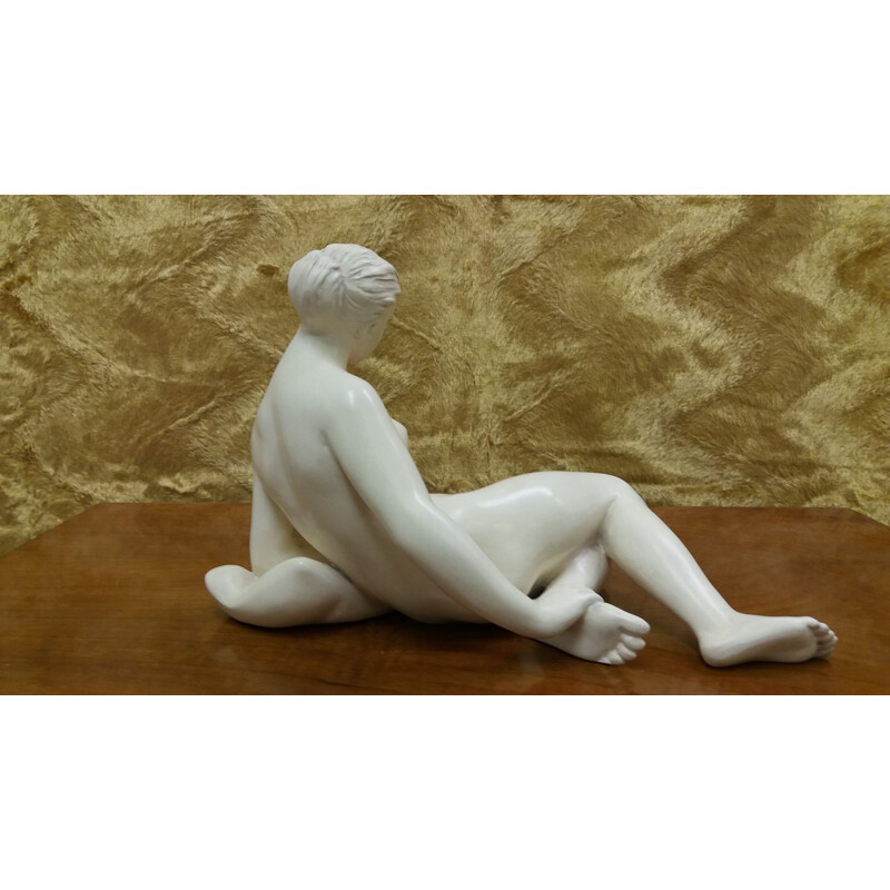 Sculpture vintage en céramique d'une femme nue assise, Art Déco 1940