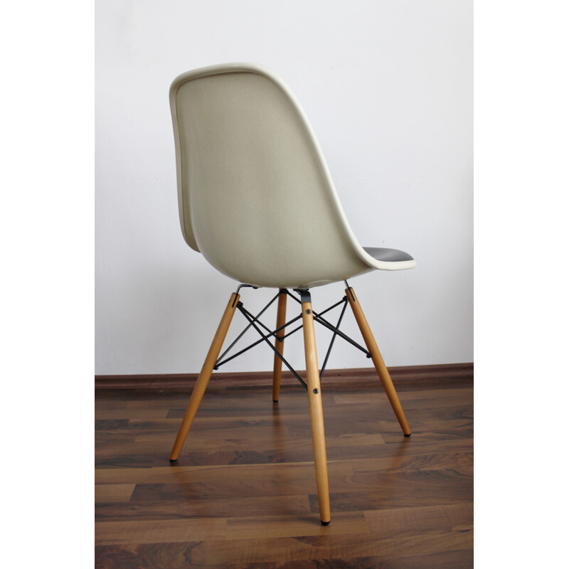Chaise vintage DSW Hermann Miller, Charles Eames 1960