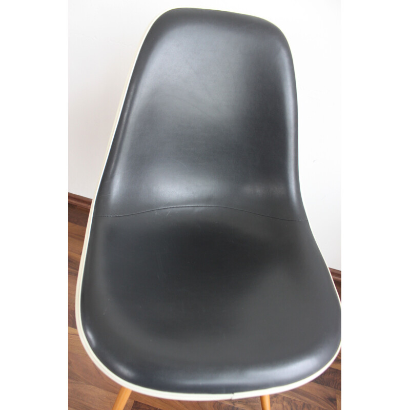 Vintage DSW Chair by Hermann Miller, Charles Eames 1960