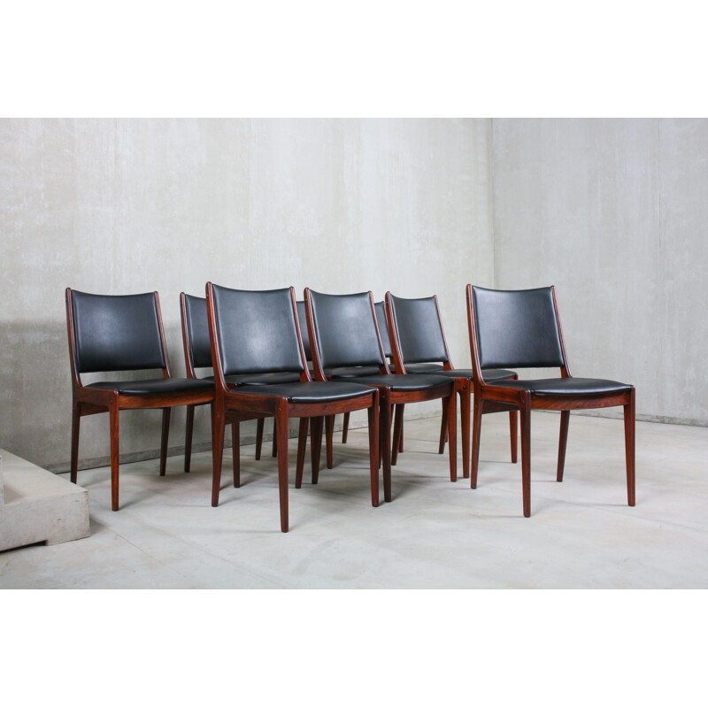 Set of 8 vintage Rosewood Dining Chairs by Johannes Andersen for Uldum Møbelfabrik, 1960s
