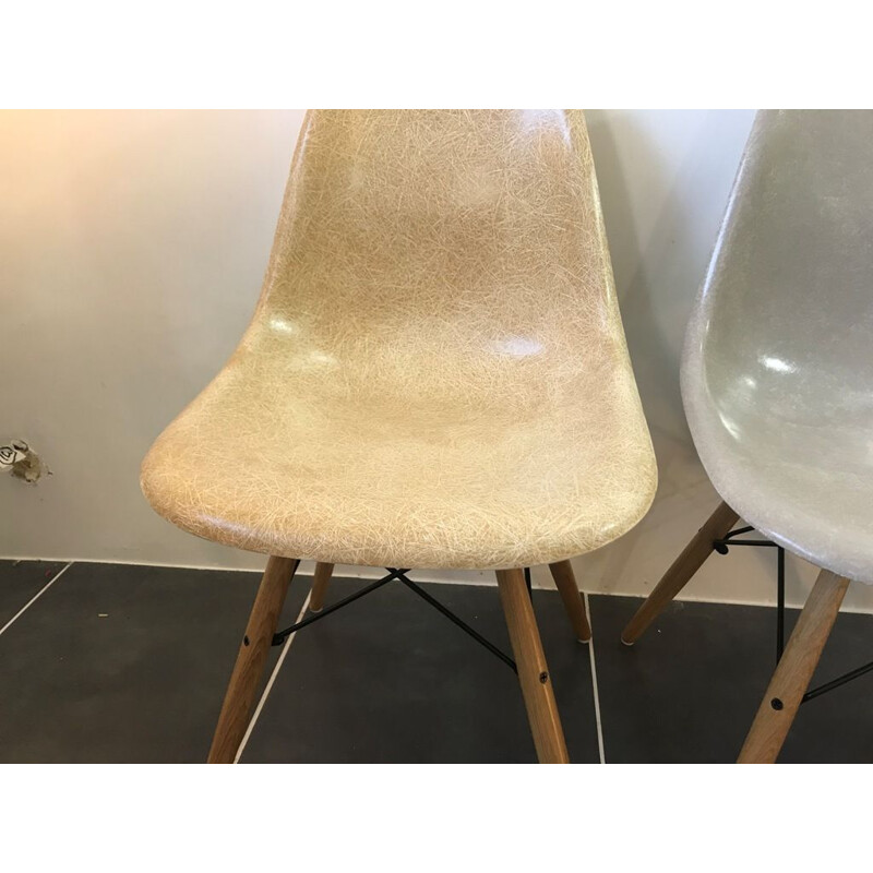 Set of 4 vintage chairs Dsw Eames Herman Miller light oak 1950