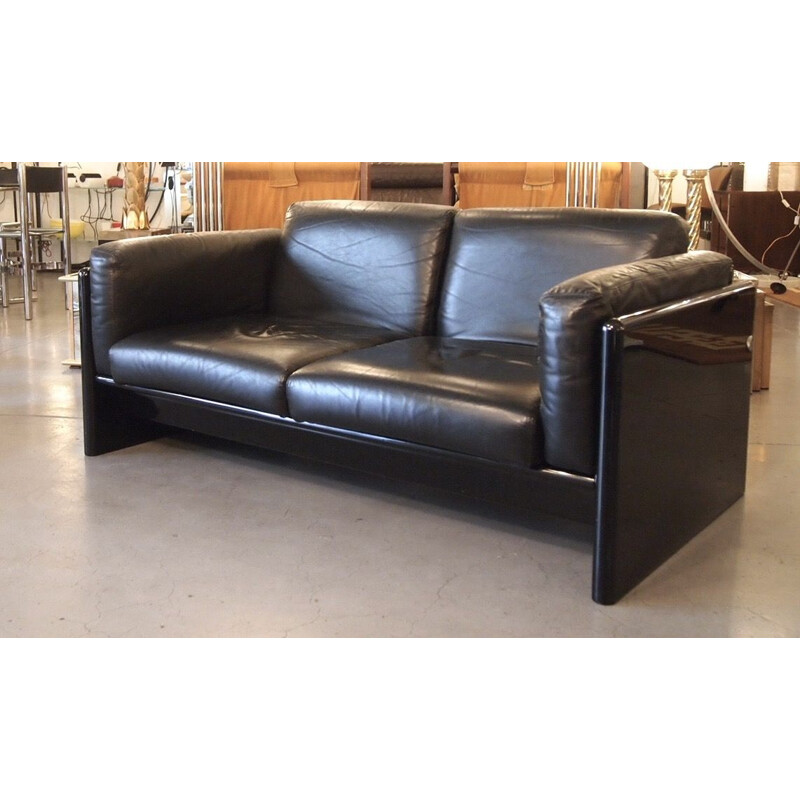 Vintage Sofa by Dino Gavina for Studio Simon. Black lacquered timber fram Italy 1971