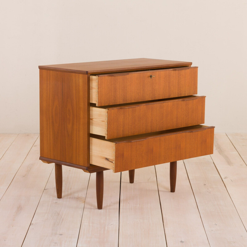 Vintage dresser with 3 large drawers Danish 1960