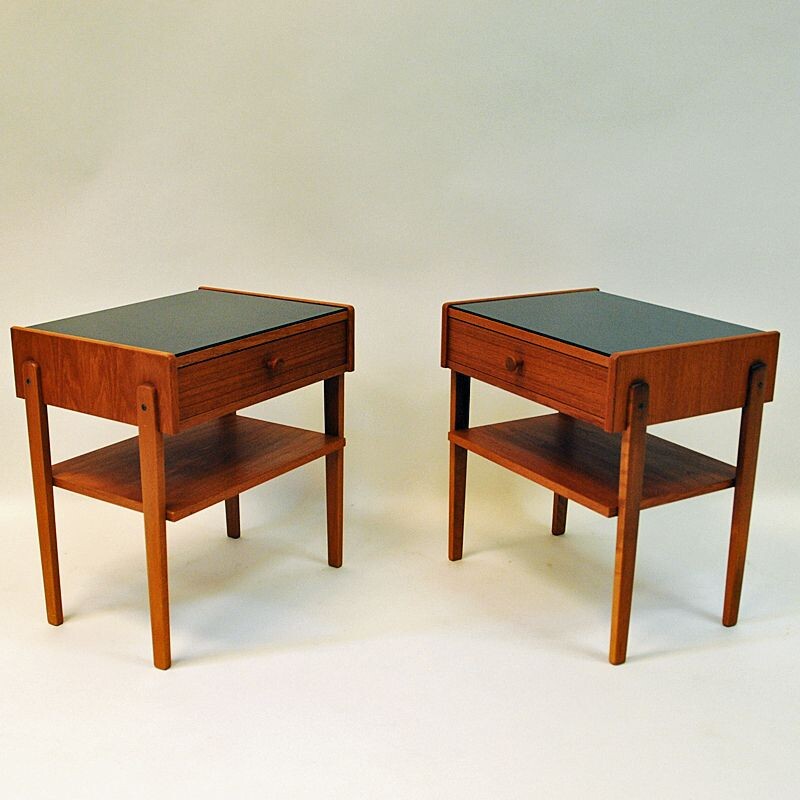 Paire de tables de chevet vintage en teck et verre -Suède 1960