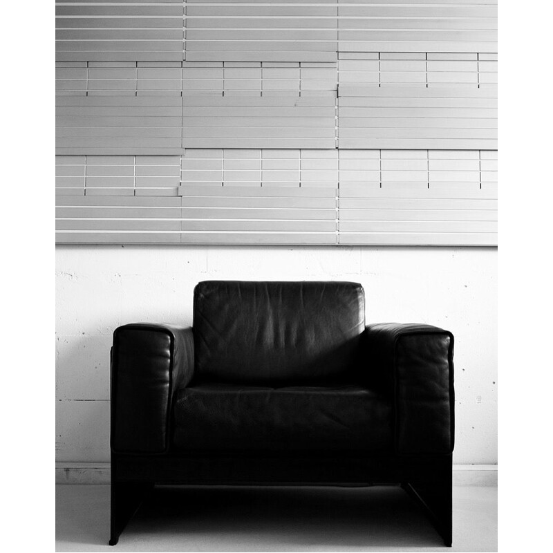Vintage lounge stoel in zwart leer Korium door Tito Agnoli voor Matteo Grassi 1980
