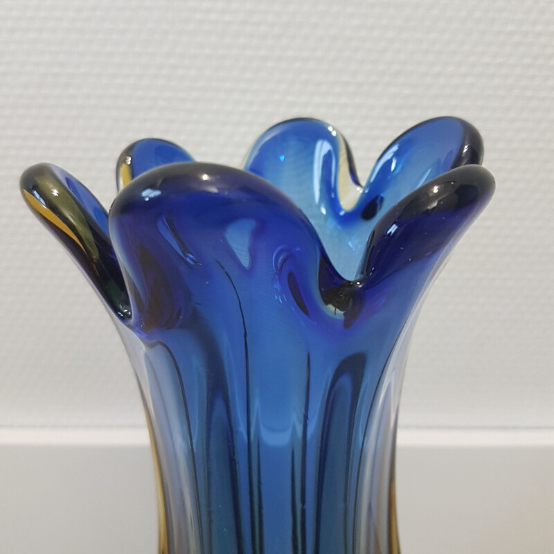 Vase en verre vintage Sommerso Murano bleu et or de Flavio Poli pour Seguso, 1950