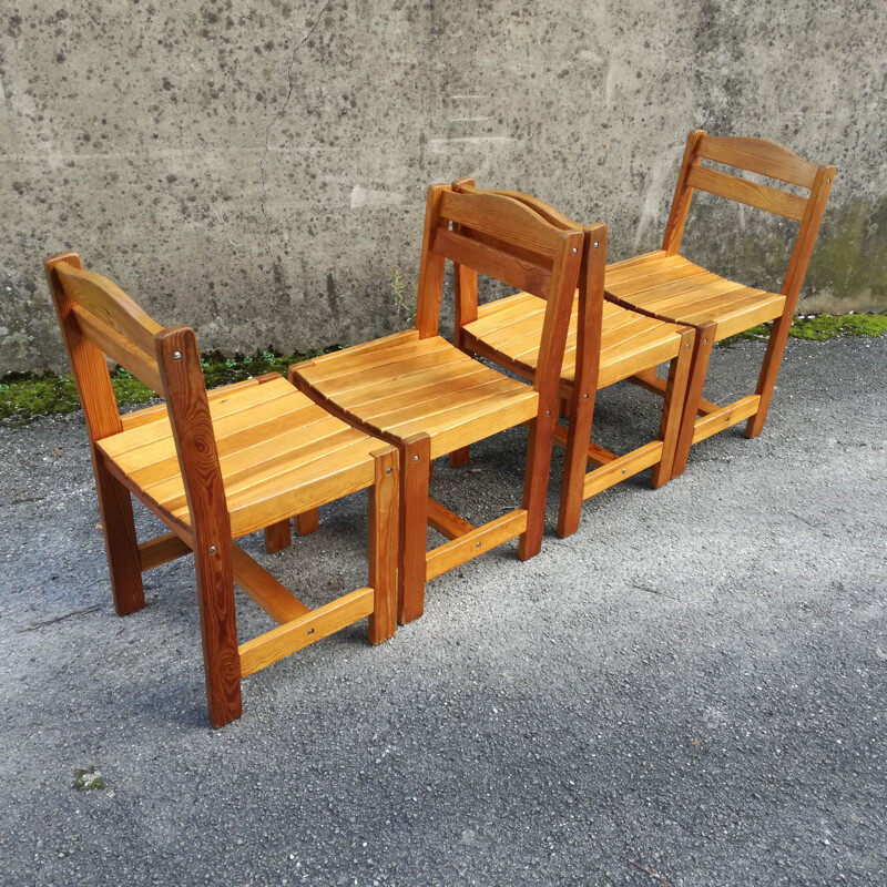 Set of 4 vintage pine chairs French 1970