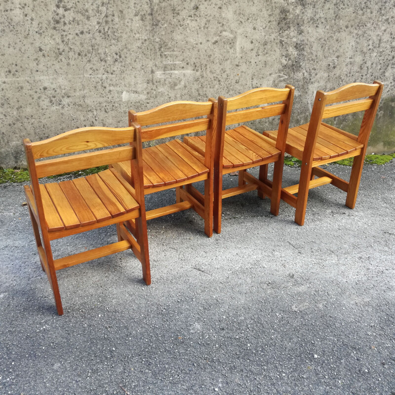 Set of 4 vintage pine chairs French 1970