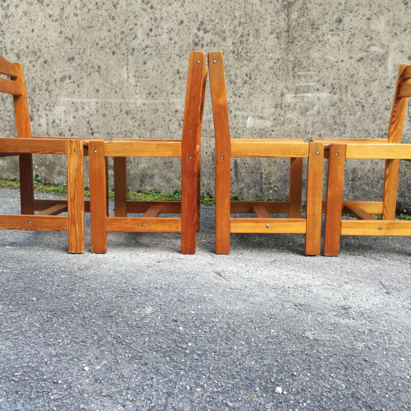 Set of 4 vintage pine chairs French 1970