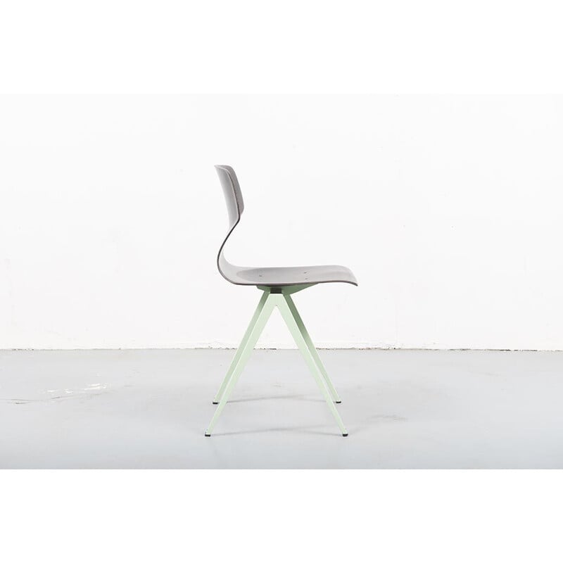 Chaise vintage Galvanitas S19 réédition Vert Ladurée 1960