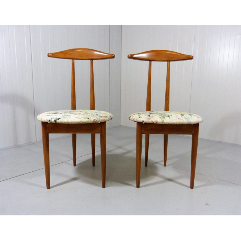 Pair of vintage bedroom dressing-room side chairs and valets in one 1950s