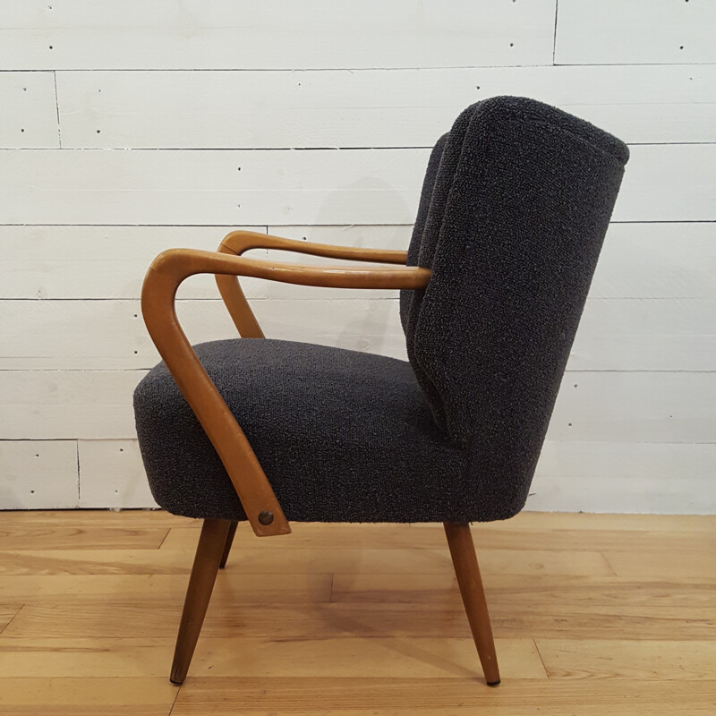 Paire de fauteuils cocktails scandinaves en tissu gris et bois clair - 1960