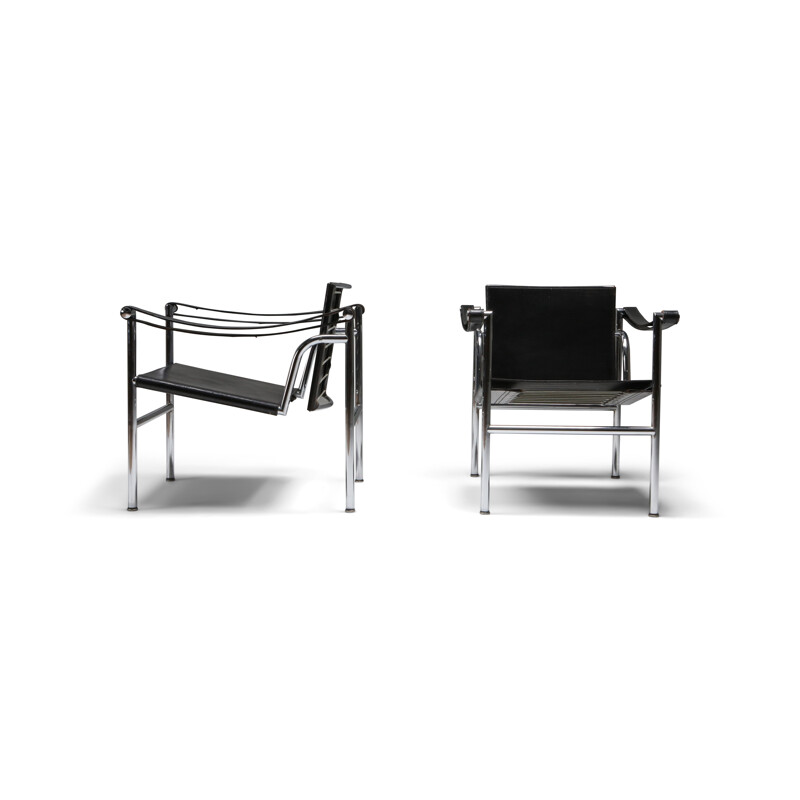 Pair of Vintage LC2 Le Corbusier, Pierre Jeanneret, Charlotte Perriand 1965