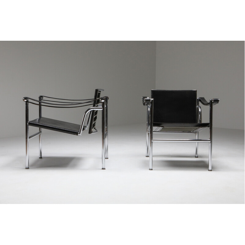 Pair of Vintage LC2 Le Corbusier, Pierre Jeanneret, Charlotte Perriand 1965