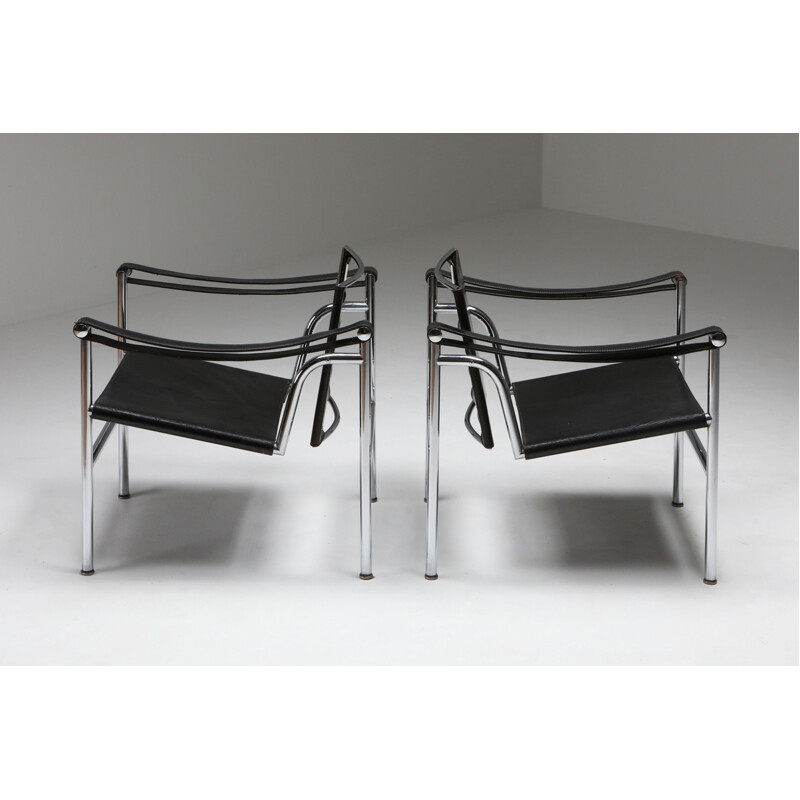 Pair of Vintage LC2 Le Corbusier, Pierre Jeanneret, Charlotte Perriand 1965