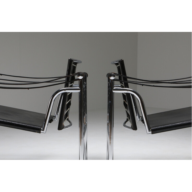 Pair of Vintage LC2 Le Corbusier, Pierre Jeanneret, Charlotte Perriand 1965