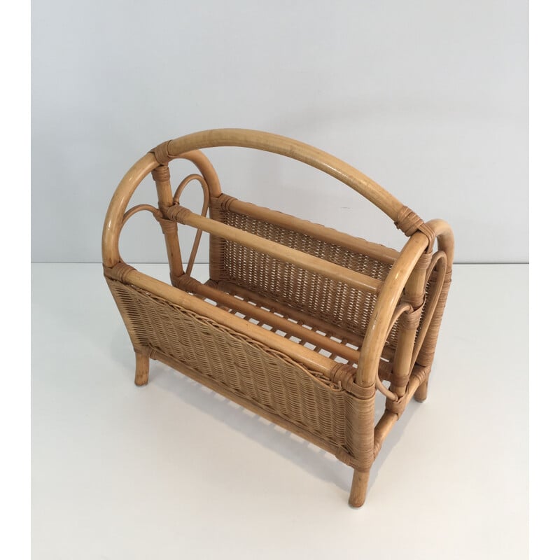 Vintage Rattan magazine rack 1970