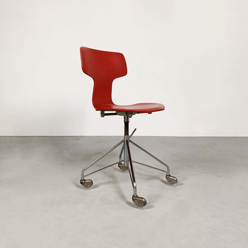 Vintage 1st Edition FH3113 Swivel desk chair by Arne Jacobsen for Fritz Hansen, 1955