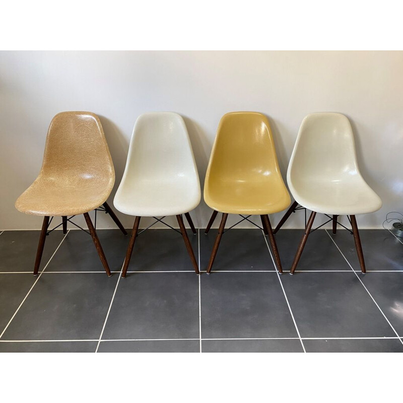 Ensemble de 4 chaises Vintage dsw ochre eames herman miller vintage walnut noyer noyer 1970