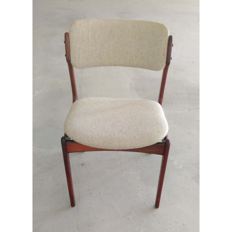 Conjunto de 4 cadeiras vintage por Oddense Maskinsnedkeri Erik Buch Dinamarquês
