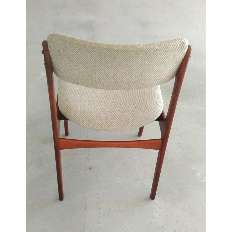Conjunto de 4 cadeiras vintage por Oddense Maskinsnedkeri Erik Buch Dinamarquês