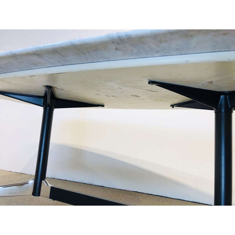 Table à repas vintage segmentée en marbre, Eames pour Vitra