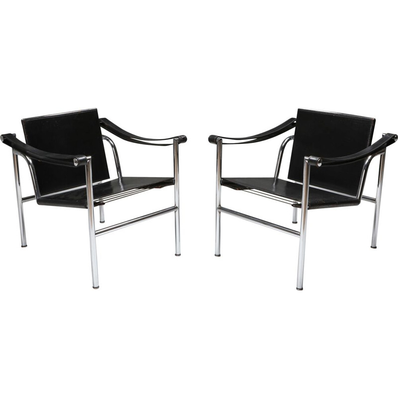 Pair of Vintage LC2 Le Corbusier, Pierre Jeanneret, Charlotte Perriand 1965