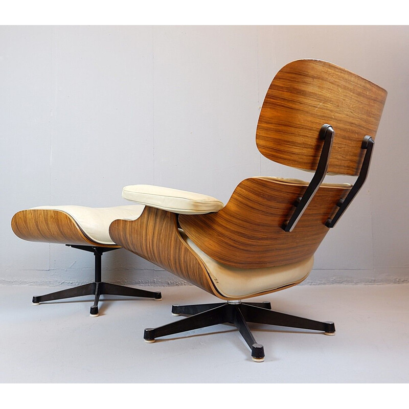 Fauteuil vintage et ottoman Charles & Ray Eames & Ottoman Mobilier International