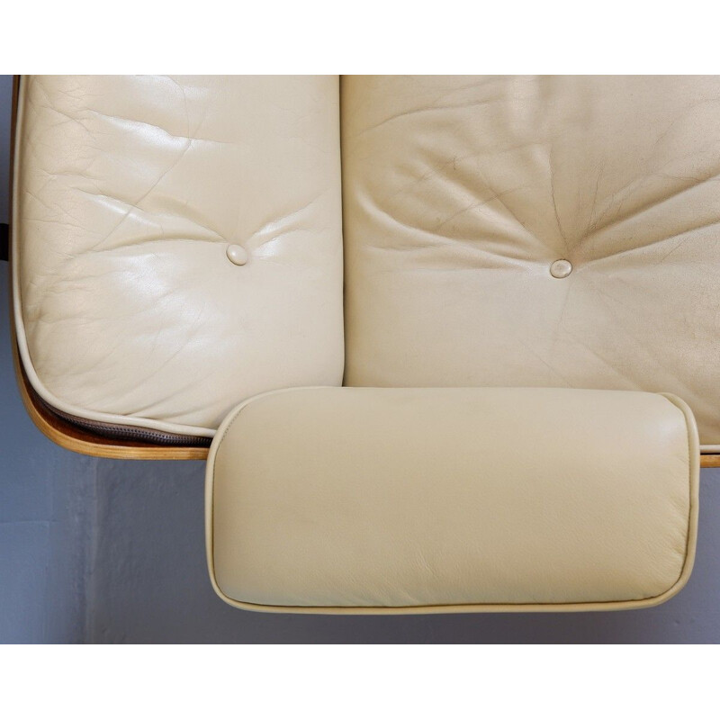 Vintage armchair Charles Et Ray Eames & Ottoman Mobilier International Edition